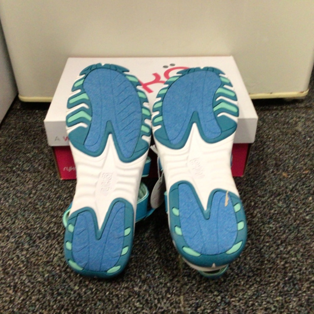 Ryka walking sandals - Picture 2 of 3